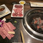 和牛焼肉ブラックホール - 