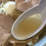 佐野手打ちラーメン 永華 - 昔懐かしい、優しいお味のスープ