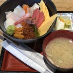 Yuuichirou Shouten - 海鮮丼