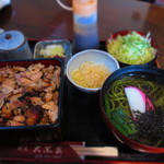 大黒家 - きじ重＋ミニそば＋ミニサラダ　860円