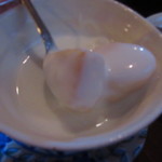 大黒家 - ヨーグルトはバナナとパイン入り。