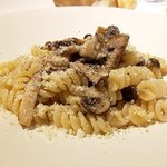 PRIMO - フジッリ：4種きのこのクリームソース　トリュフ風味（2019.1）