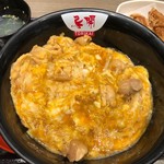 親子丼 トリカイ エクスプレス - 親子丼 唐揚げセット 982円。