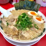 ラーメン魁力屋 - 全部のせラーメン大盛り：980円