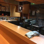 おだしと小麦一三〇 - 店内