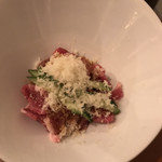 羊や カブトⅡ - ラムのなんか…ユッケ？山ワサビ乗せ