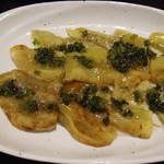 ベトナム料理フォークチ - 焼きナス。味付けの内容がよくわからないけど、美味しい。