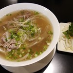 ベトナム料理フォークチ - フォーボー、感涙の美味さ。