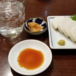 花坊 - 米焼酎　550円&板わさ　400円