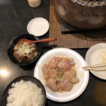 小澤商店 - モツ煮込み塩ホルモン、ライスでインターバルちゅー
