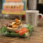 最強の煮玉子 853円。