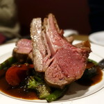 ビストロラドレ - ニュージーランド産仔羊のロースト2,400円+税
