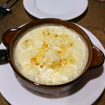 ビストロラドレ - じゃがいものグラタン900円+税
