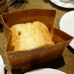 Bisutoro Radore - 自家製パン