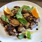 ナガタ店 - 鶏もも肉と里芋のバルサミコソース掛け、オレンジを添えて