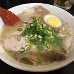 長浜ラーメンとん吉 - 2019年2月10日  ちゃーしゅーめん 800円（ハリガネ）