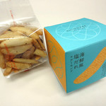 あられ とよす - 料理写真:かきたねキッチン 海鮮風塩だれ＋アーモンド(2019/02撮影)