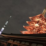 浅草じゅうろく - 浅草寺の五重の塔とスカイツリー