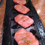 炭火焼肉 矢つぐ - 