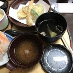 割烹 松活 - 寿司定食の右側！