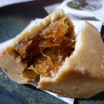 新東陽 台灣名品集 - パイナップルの甘い繊維果肉がゴワゴワッ！