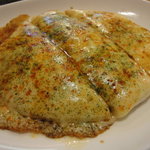 鉄板焼 屯 - とろろ芋のチーズ焼