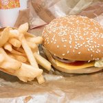 BURGER KING - チーズワッパーとフレンチフライ・コークのセット　午後勤前の栄養補給