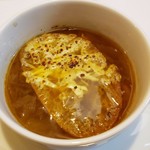 Shima Furenchi Shokudou Noruporu - オニオンのグラタンスープ