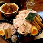 つけ麺 きらり - 「特カレーつけ麺(麺増量570g)」+「チャーシュー増し」+「メンマ増し」