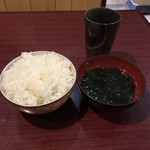 新香園 - ご飯はもちろん大盛り  でもって無料！