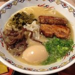 らー麺酒場秀 - 男とんこつ らー麺