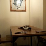 夜木 - １階奥のテーブル席