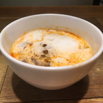 キャトルラパン　神戸三宮 - スープも美味しい深い味わい、パンが必要です(*^ω^*)