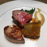 キャトルラパン　神戸三宮 - 出た❣️フィレ肉とフォアグラ〜 さつまいもを使った甘いソースで食べるのです