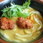 山田うどん - これが「唐揚げカレーうどん」(¥490-税込)の全景です。キレイでしよっ！パシャ！