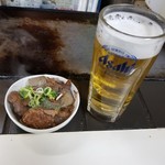 かく庄 - スジ肉煮込と生ビール
