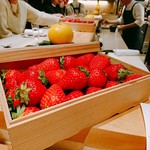 SUGALABO - 奈良、中井農園のいちご 古都華   バジル