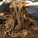 蕎麦さとやま - 麺はこんな感じ