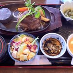 角車 - 葉山牛網脂包みハンバーグ