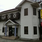 角車 - 田舎道にぽつんと建っています