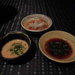 瀬里奈 - 　しゃぶしゃぶのつけだれ３種です。