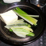 瀬里奈 - 　豆腐などをしゃぶしゃぶのスープで調理したものです。