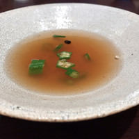 Remede nikaho - 冷製コンソメスープ。本格的な味わいに期待が高まります