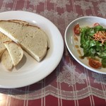 カフェレストラン タツミーヤ - パンとサラダ  2019.01