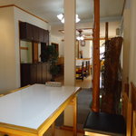 店内も良い雰囲気。