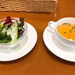 喫茶オンディーヌ - セットのスープとサラダ