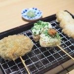 Shinjuku Gyoen Tempura Kushi Yamamotoya - 徳島県産レンコンのだし醤油と芽キャベツ、じいじの椎茸