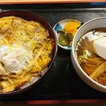 吉田屋食堂 - カツ丼セット