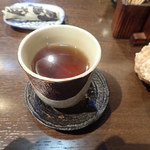 菜菜cafe - まずは麦茶でゆったりと