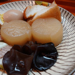 瀞 - 生きくらげ、葱鮪、大根、玉子、はんぺん(揚げ)